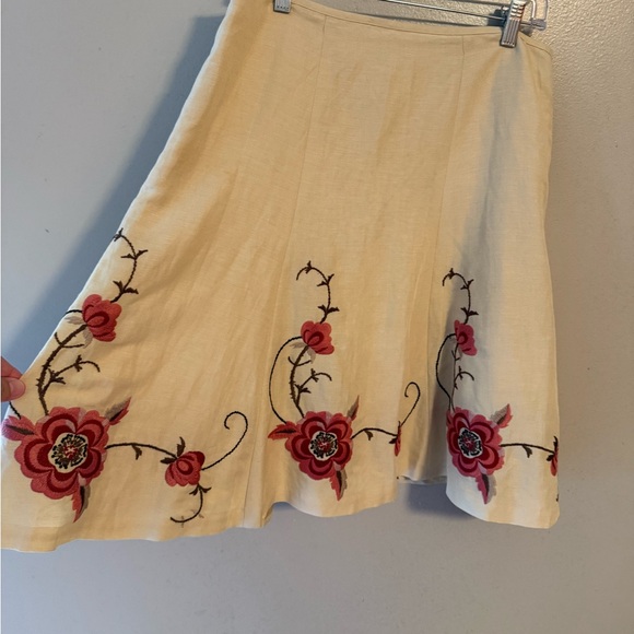 Loft Womens Skirt Officewear Linen Blend Embroidered Floral Cream Size 10 - Picture 4 of 10